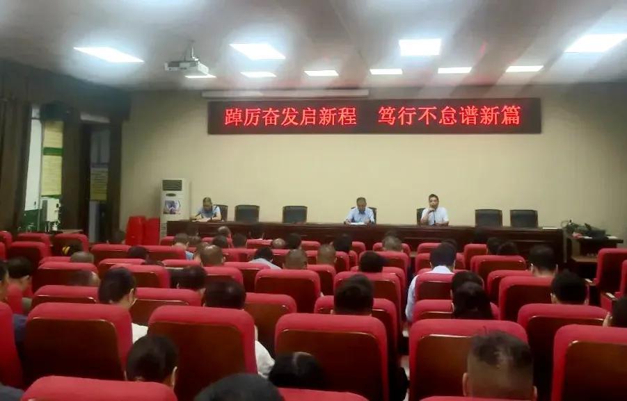 商丘市回民中学:踔厉奋发启新程 笃行不怠谱新篇