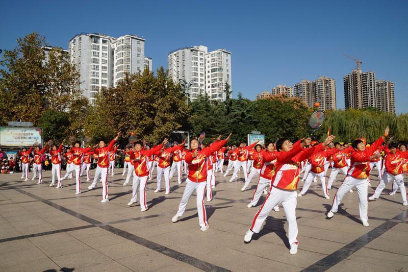 秀健康活力 展晚年风采