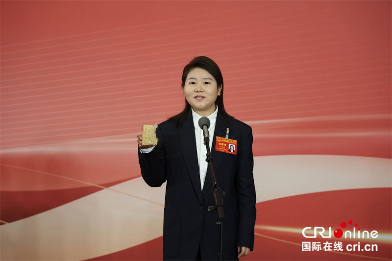 直击代表通道丨河南省人大代表杨淑娟:在田间地头做起国际贸易