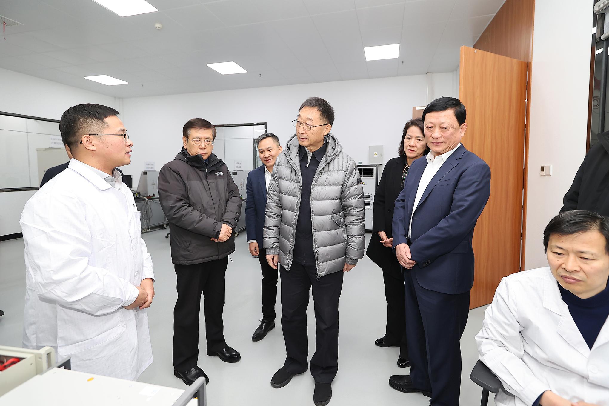 刘宁 1 _20250222174841.jpg 刘宁 1 _20250222174841.jpg